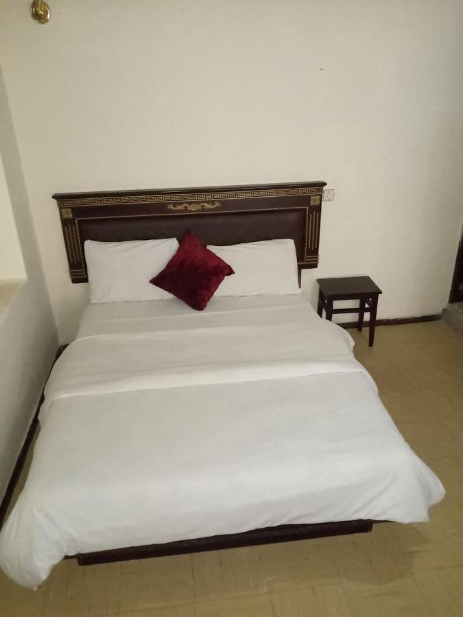 אדיס אבבה Lucy Guest House מראה חיצוני תמונה
