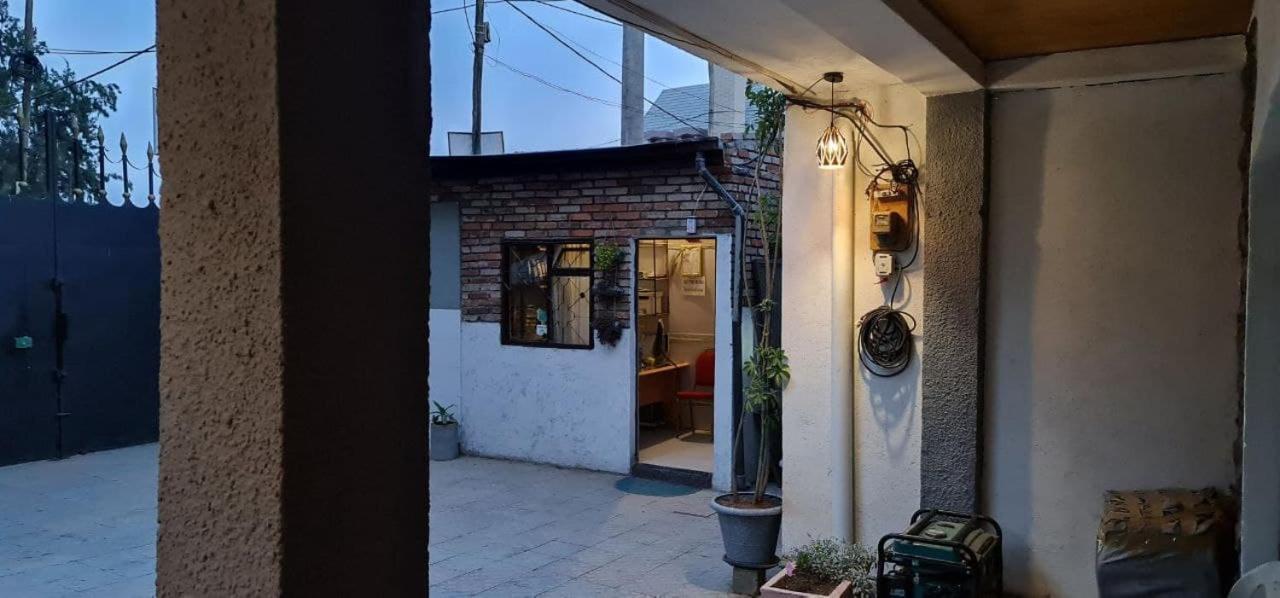 אדיס אבבה Lucy Guest House מראה חיצוני תמונה