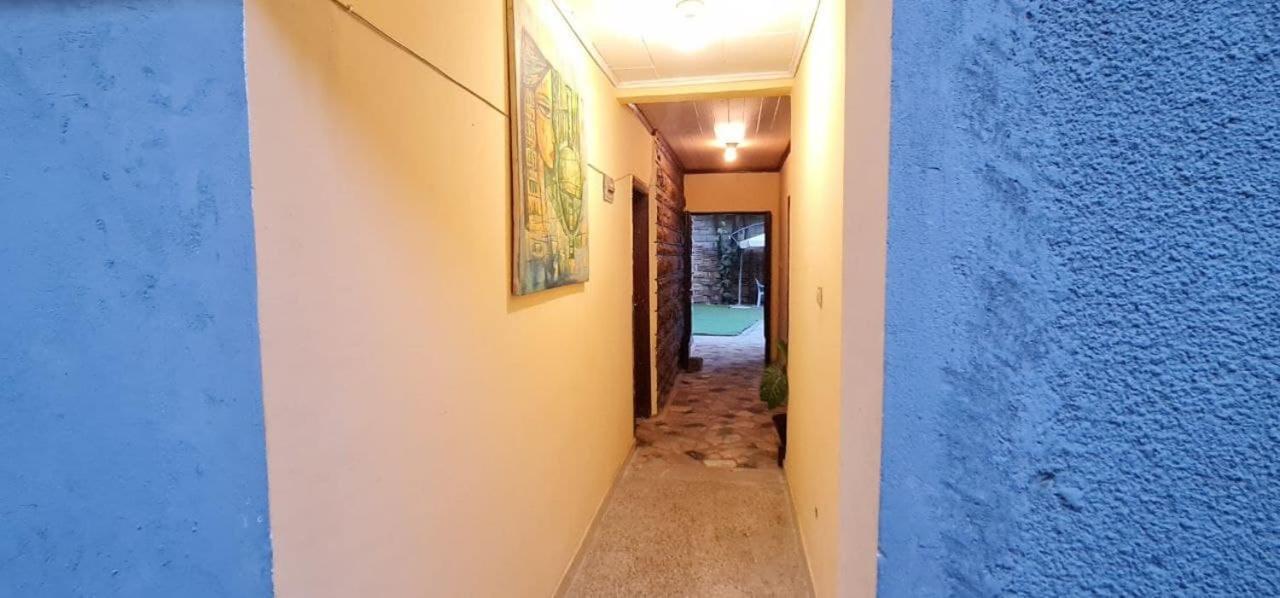 אדיס אבבה Lucy Guest House מראה חיצוני תמונה
