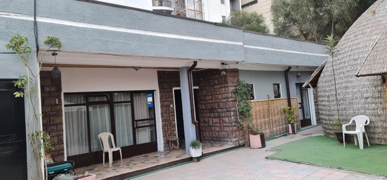 אדיס אבבה Lucy Guest House מראה חיצוני תמונה